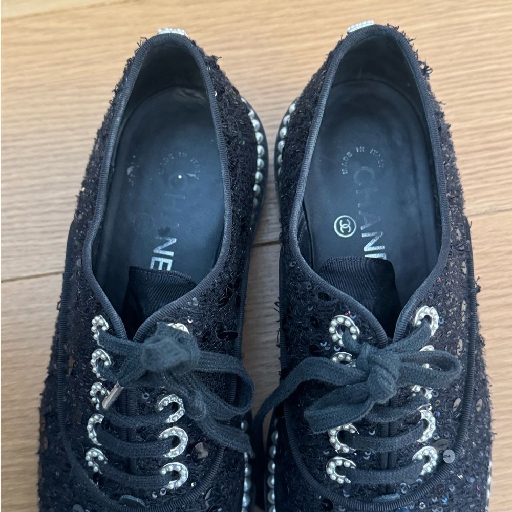 Chanel Black Sequin Oxford Sneakers with Pearl Detailing - Picture 5 of 6